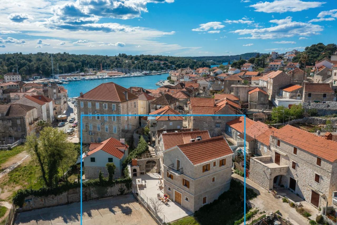 Luxury Stone Villa Nevija 2022 Private Villa Milna  Buitenkant foto