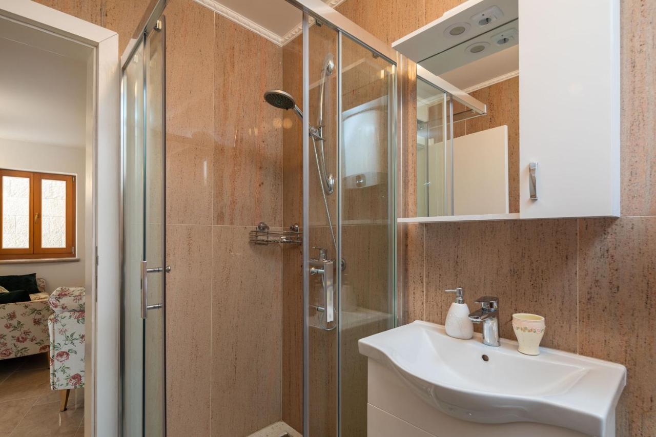 Luxury Stone Villa Nevija 2022 Private Villa Milna  Buitenkant foto