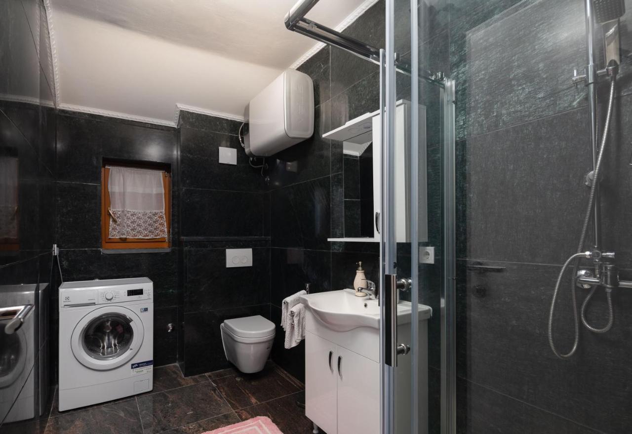 Luxury Stone Villa Nevija 2022 Private Villa Milna  Buitenkant foto