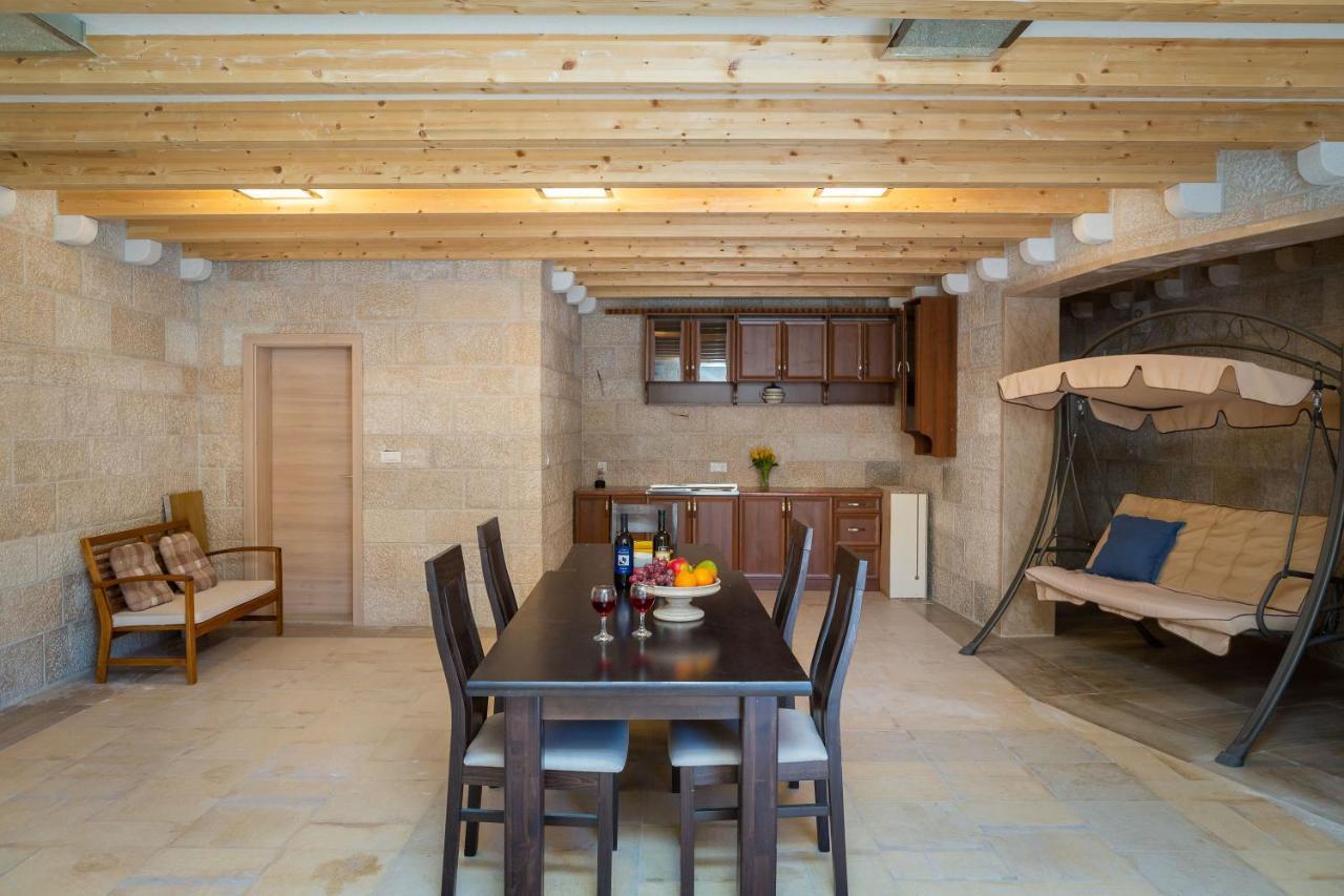 Luxury Stone Villa Nevija 2022 Private Villa Milna  Buitenkant foto