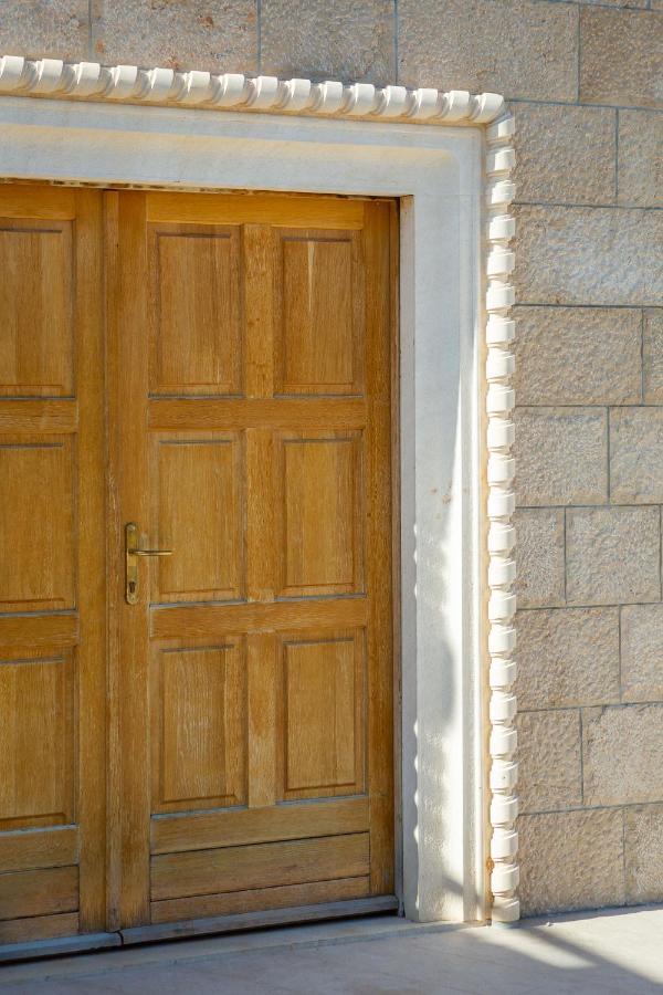 Luxury Stone Villa Nevija 2022 Private Villa Milna  Buitenkant foto