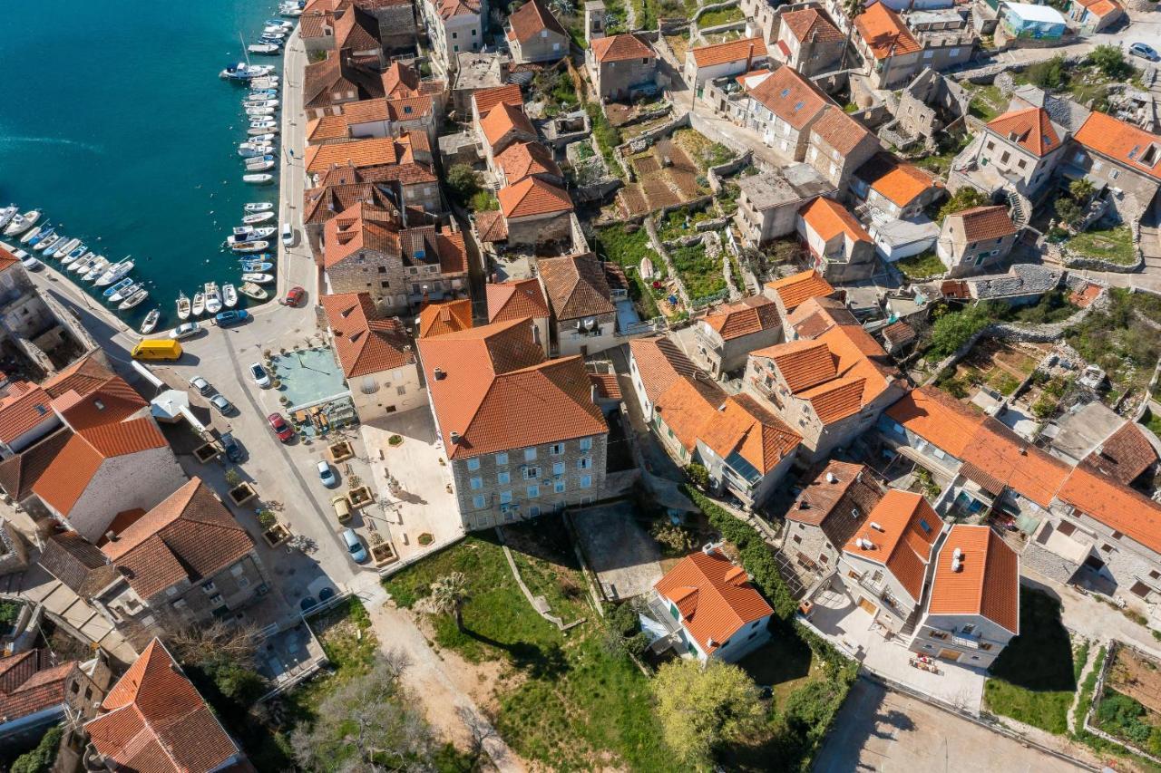Luxury Stone Villa Nevija 2022 Private Villa Milna  Buitenkant foto