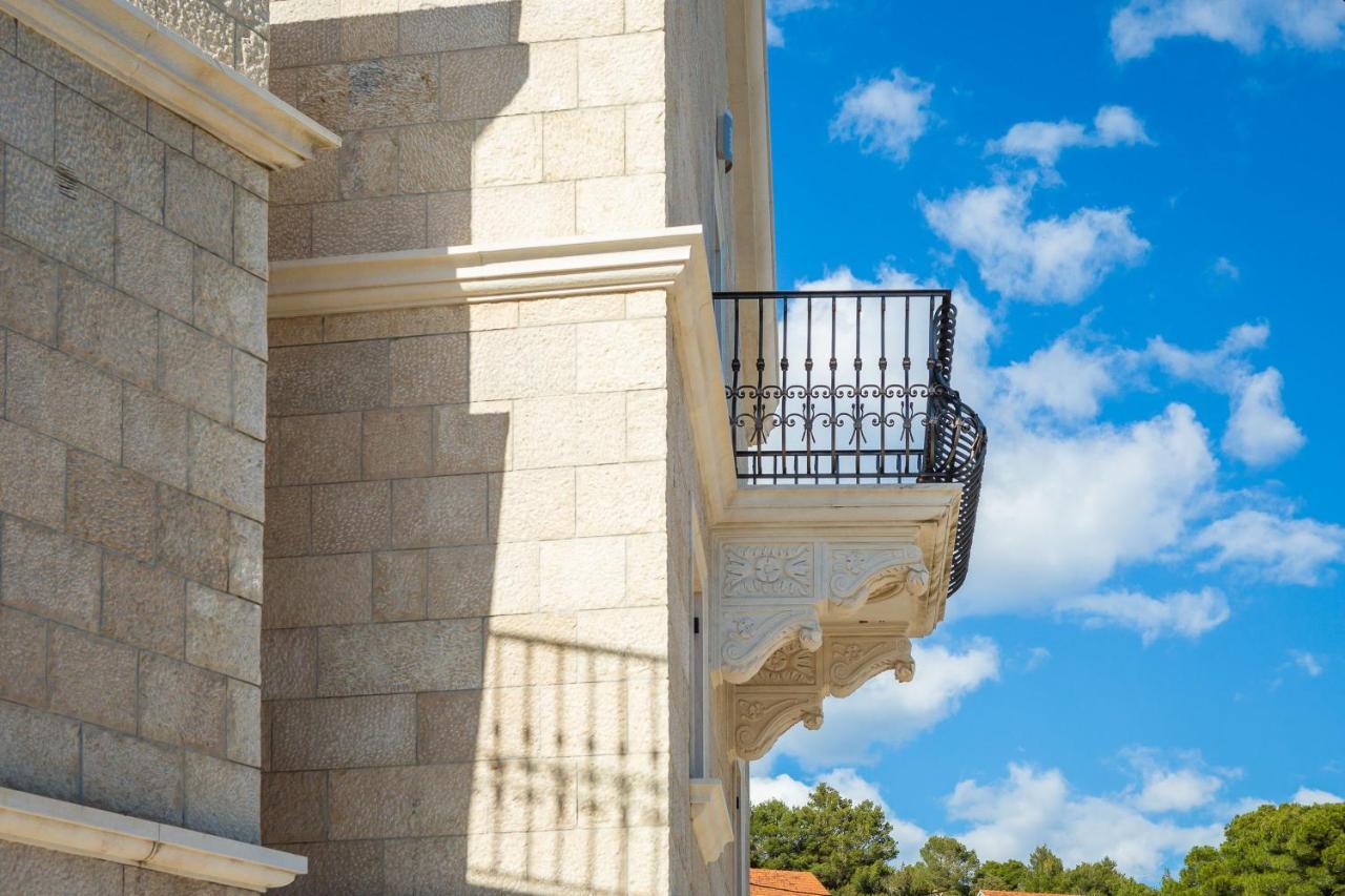 Luxury Stone Villa Nevija 2022 Private Villa Milna  Buitenkant foto