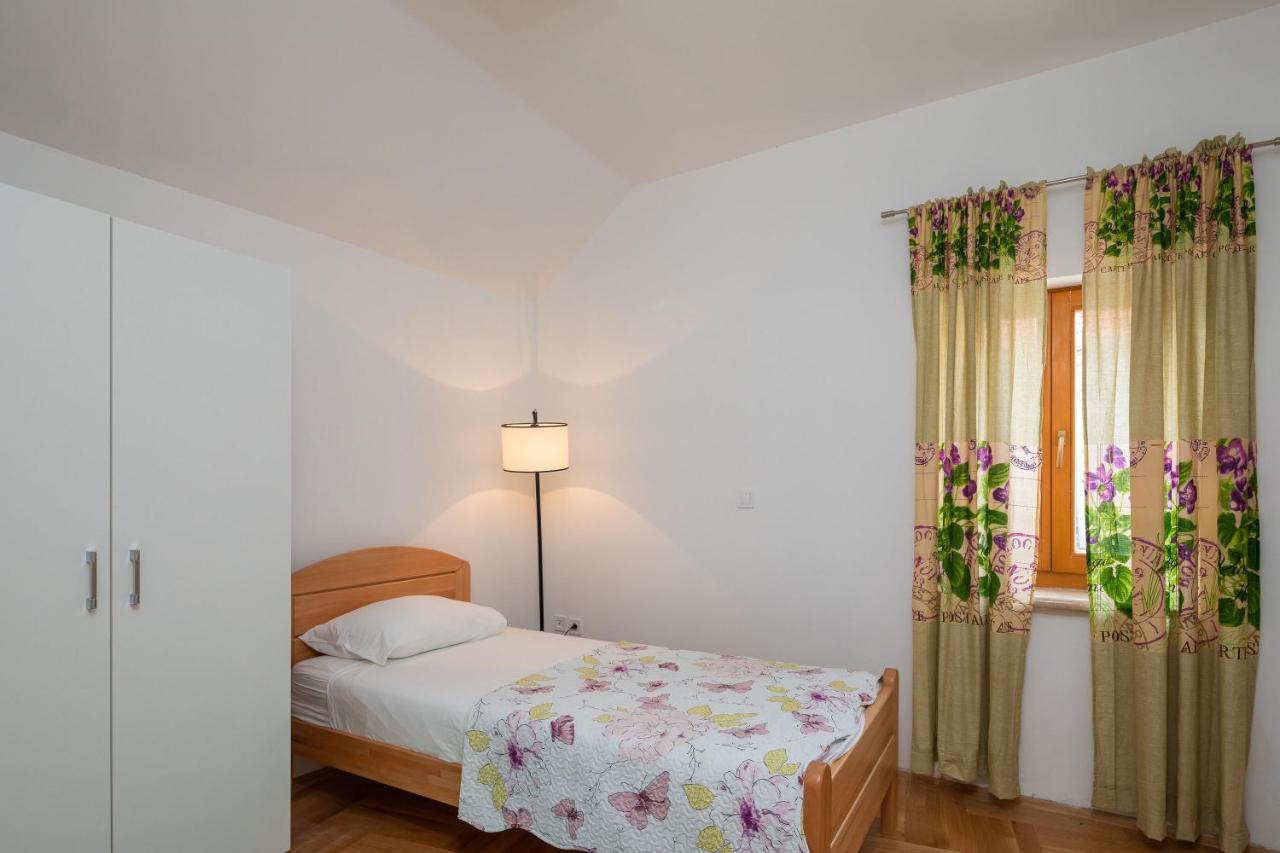 Luxury Stone Villa Nevija 2022 Private Villa Milna  Buitenkant foto