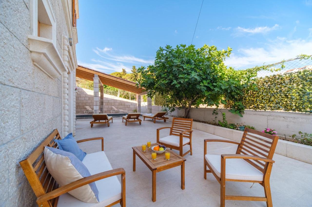 Luxury Stone Villa Nevija 2022 Private Villa Milna  Buitenkant foto
