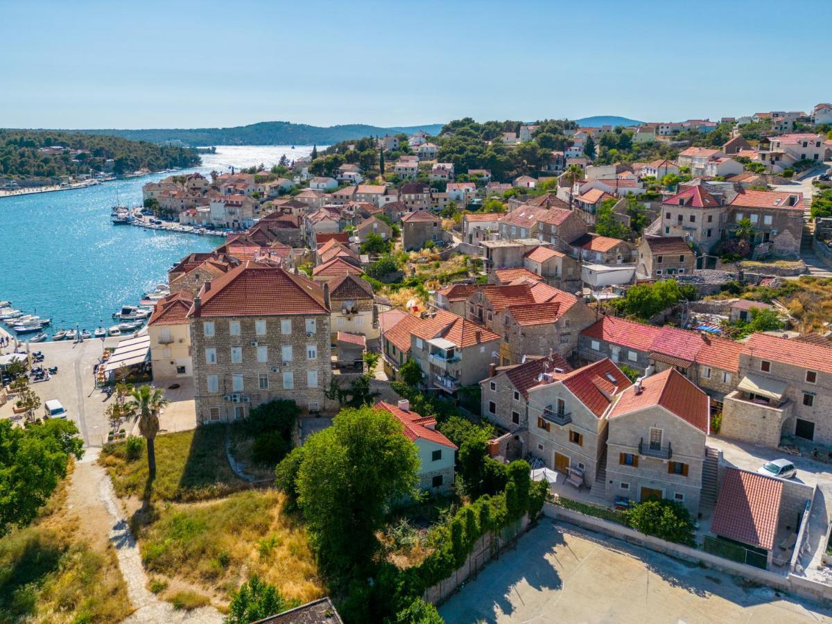 Luxury Stone Villa Nevija 2022 Private Villa Milna  Buitenkant foto